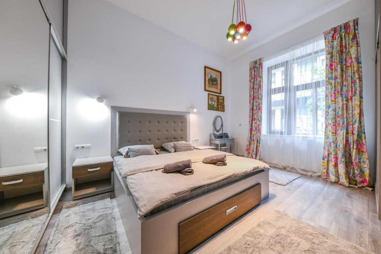 Glam Apartment Cluj-Napoca Eksteriør billede