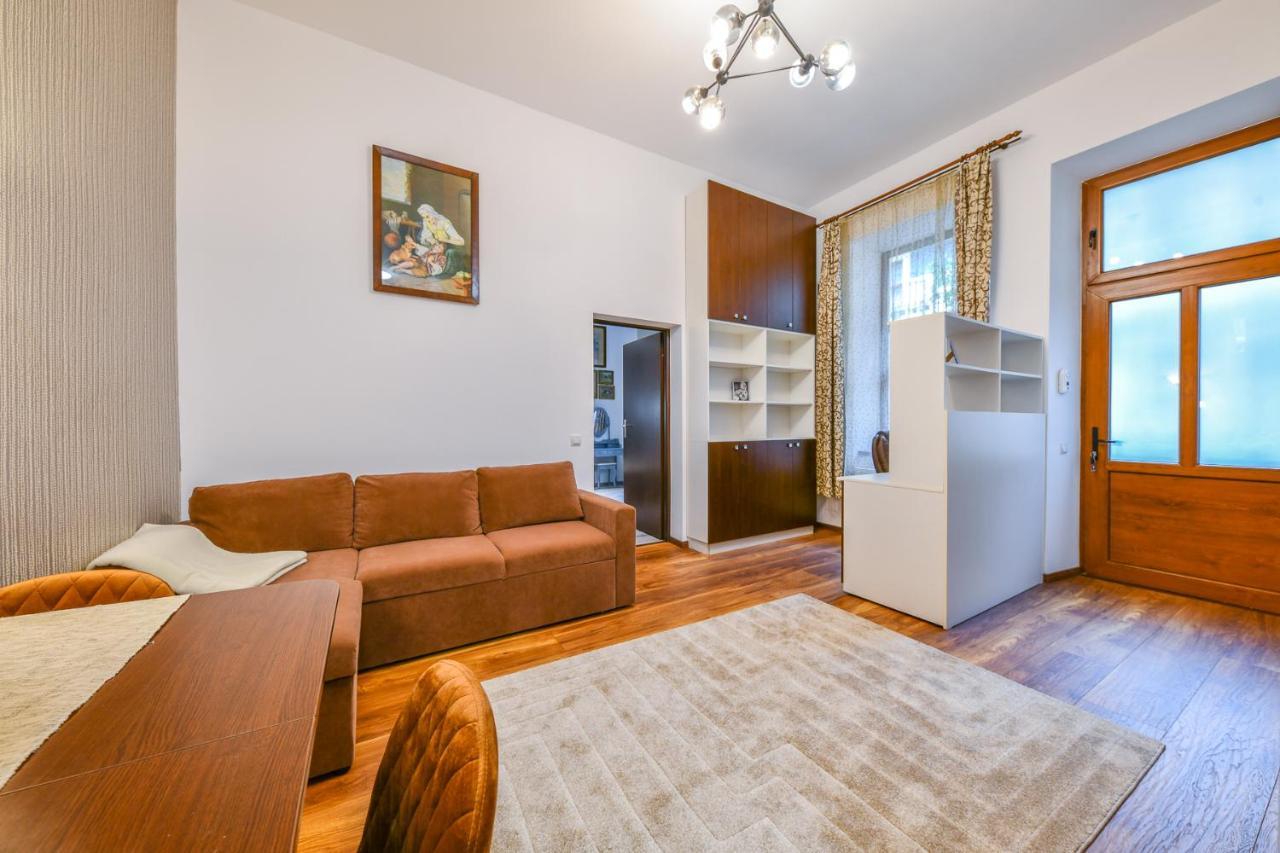 Glam Apartment Cluj-Napoca Eksteriør billede